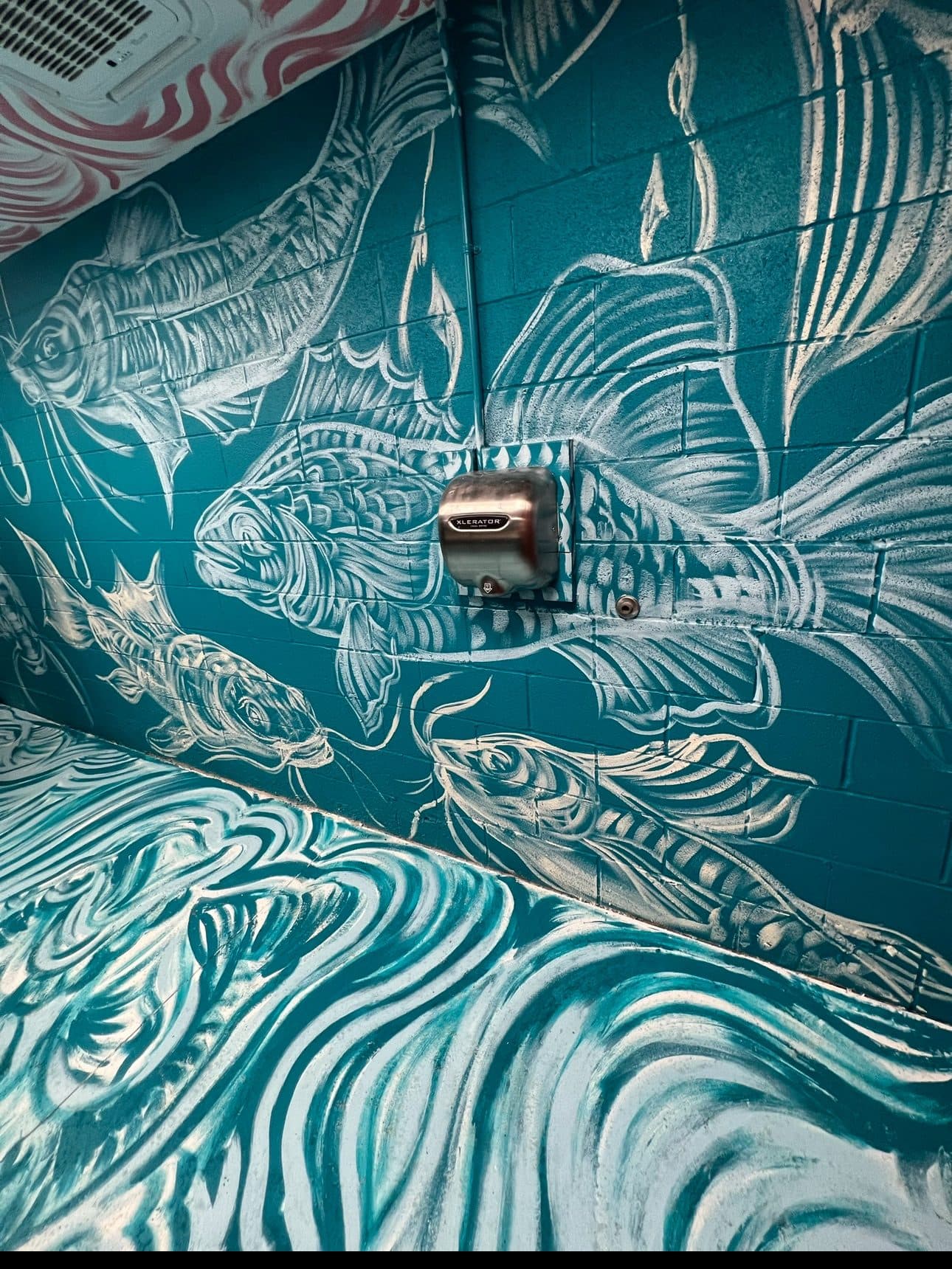 Fish Bathroom