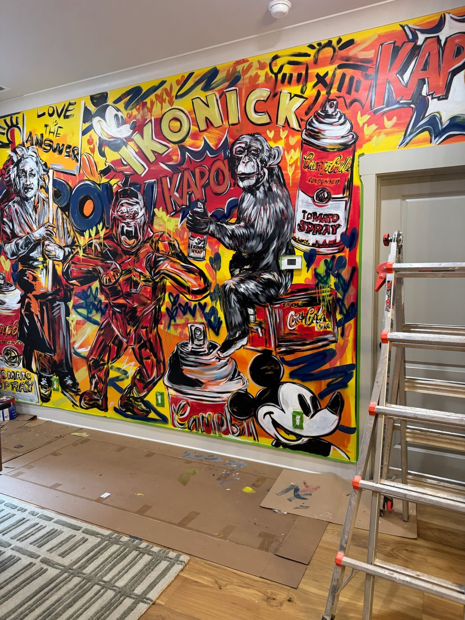 KAPOW detail 1